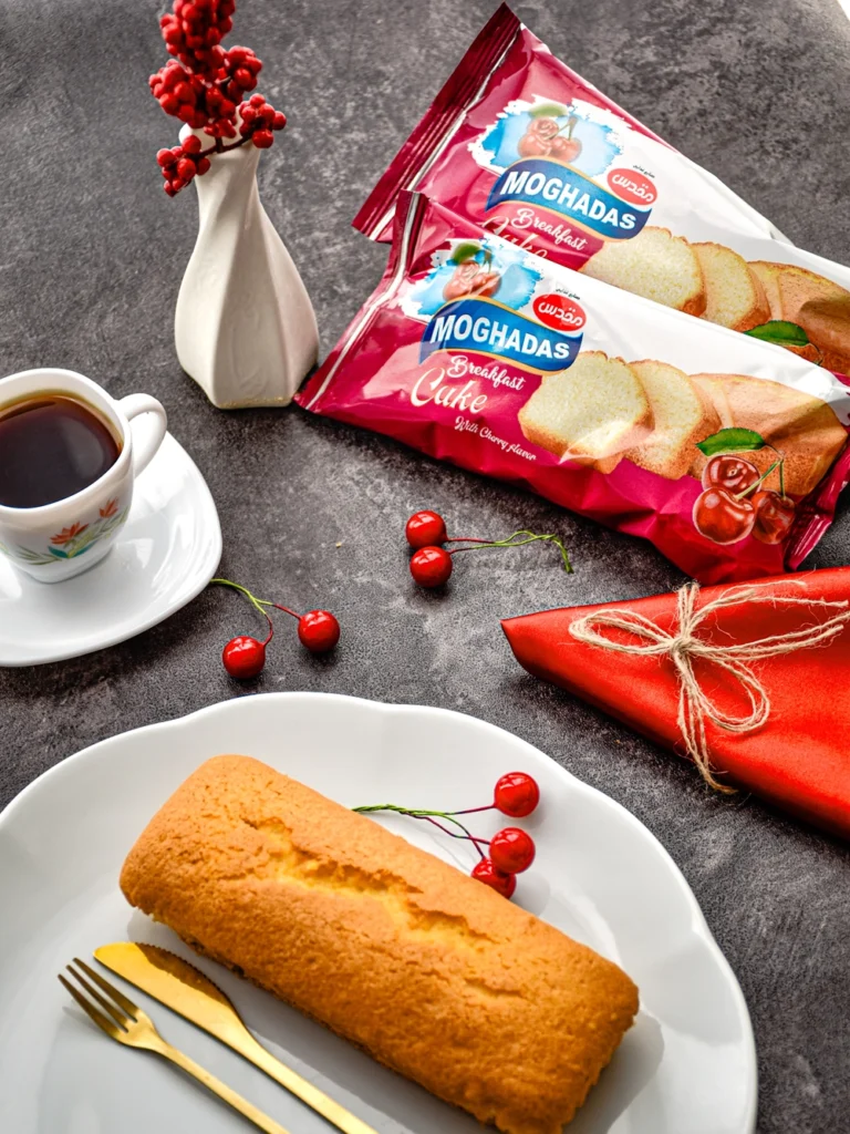 کیک صبحانه با طعم آلبالو